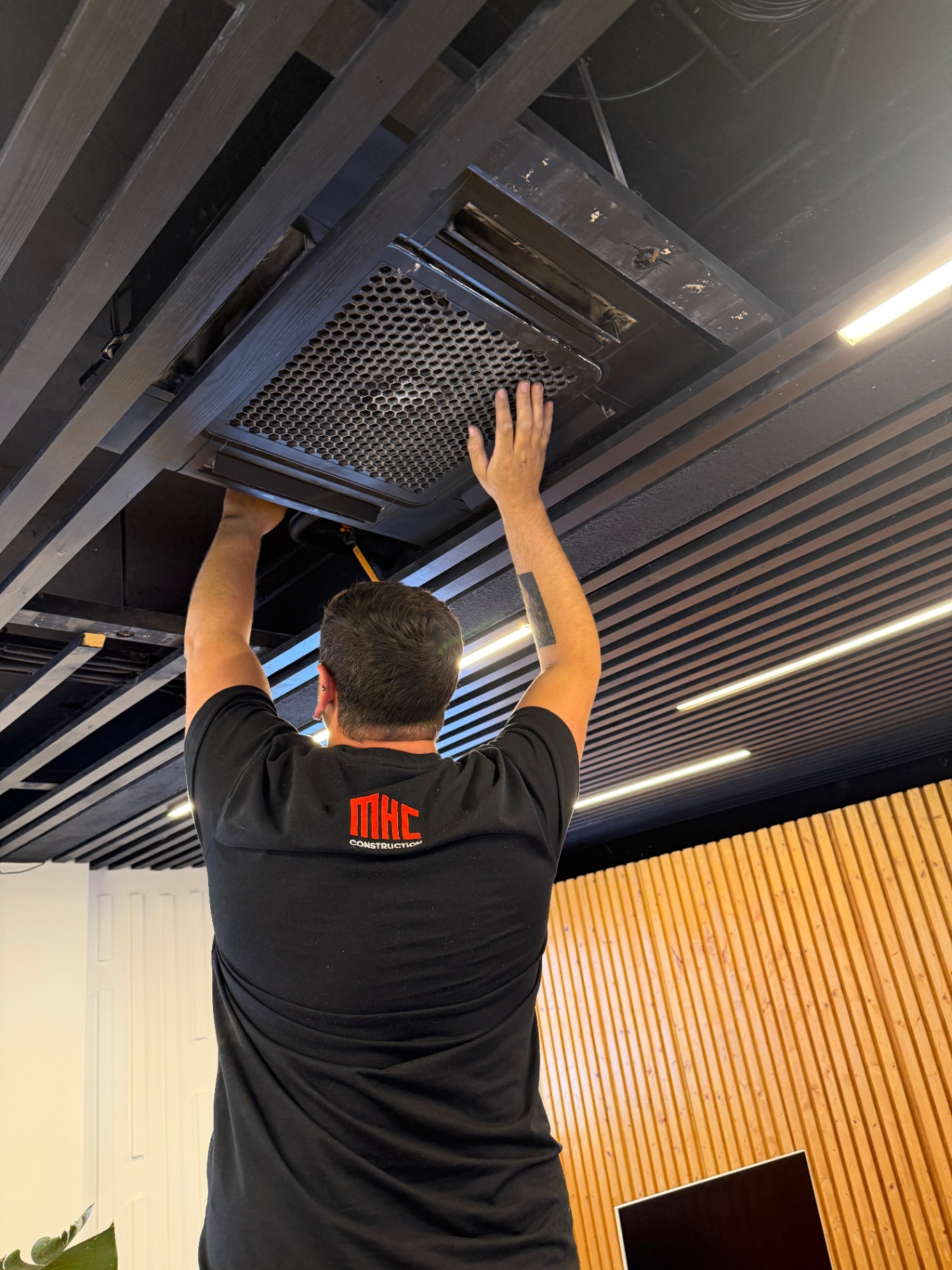 Refitting filter on a commercial ceiling cassette AC unit